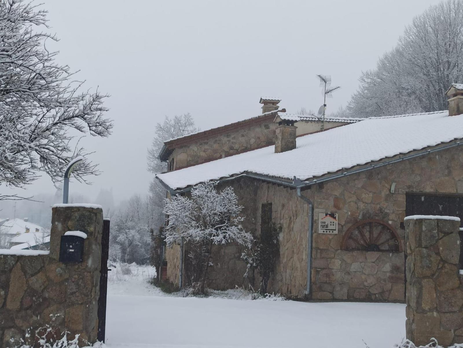 La Puerta De Gredos Villa San Martin del Pimpollar Luaran gambar