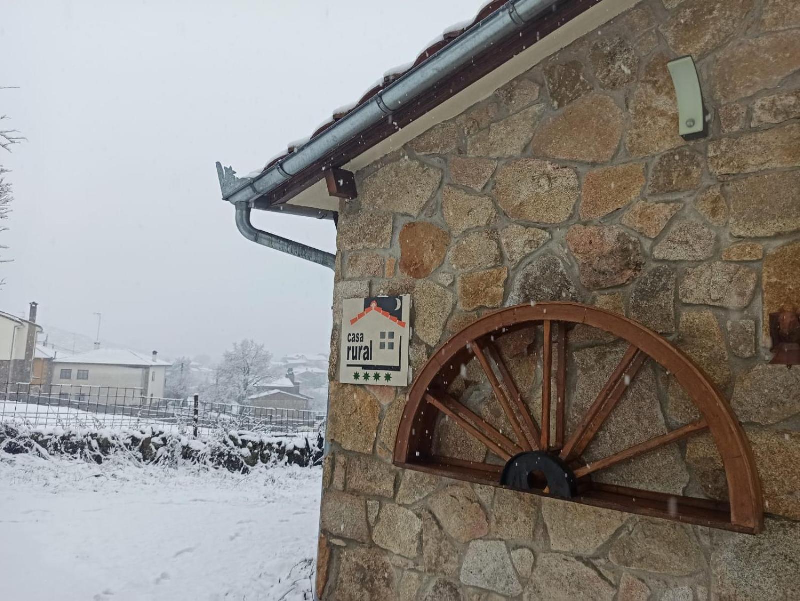 La Puerta De Gredos Villa San Martin del Pimpollar Luaran gambar